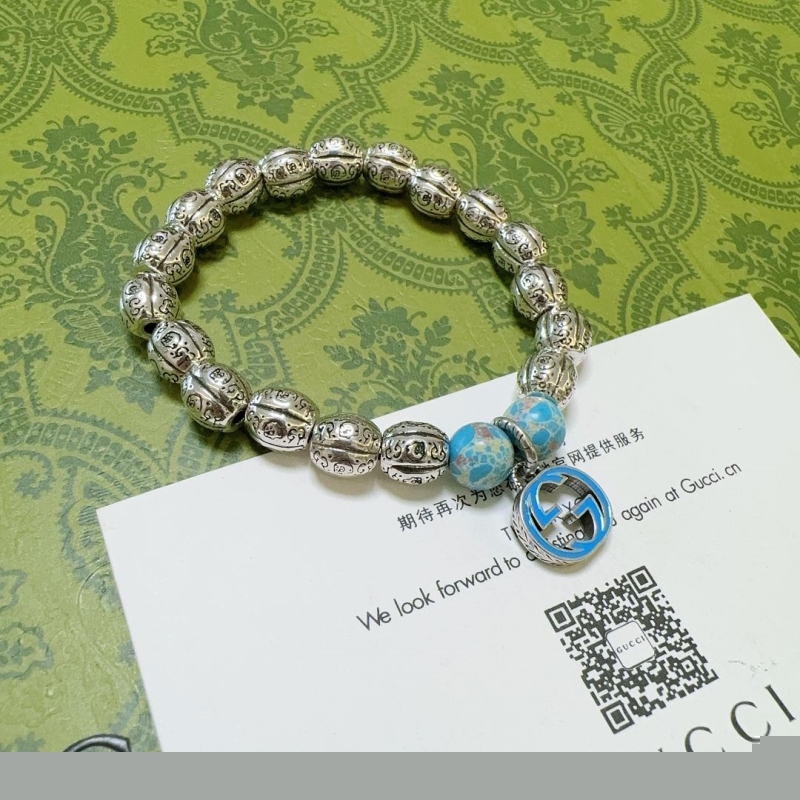 G*u*i bracelets